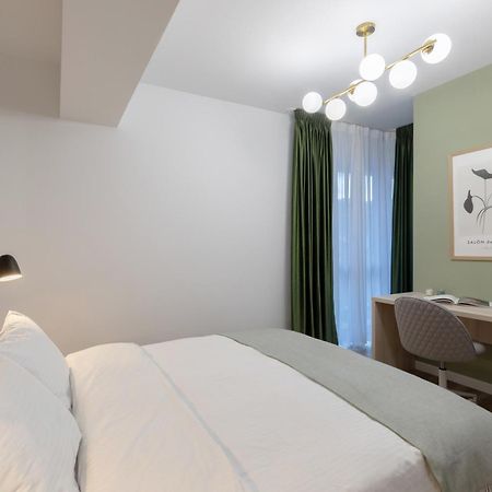 Dream Garden Apartment With Free Parking سِنايا المظهر الخارجي الصورة